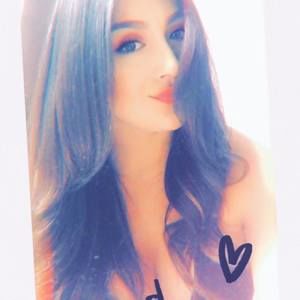 Meet your Posher, Paola